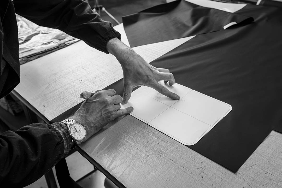 cb pelletterie taglio pelle produzione borse pelle e nylon